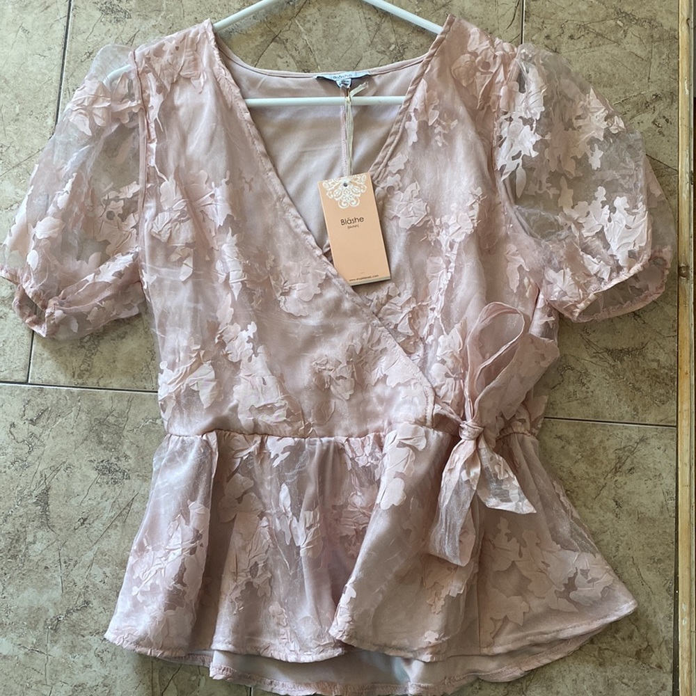 Blush boutique blouse